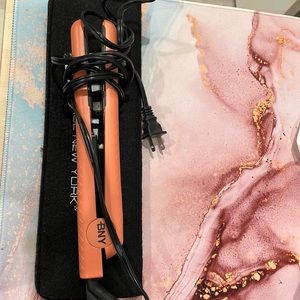 Brilliance New York Diamond plate flat iron